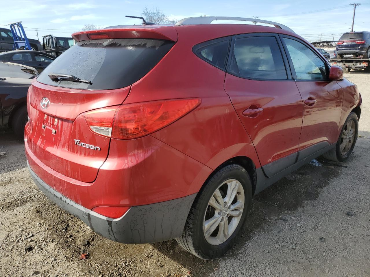 2011 Hyundai Tucson - Image 3