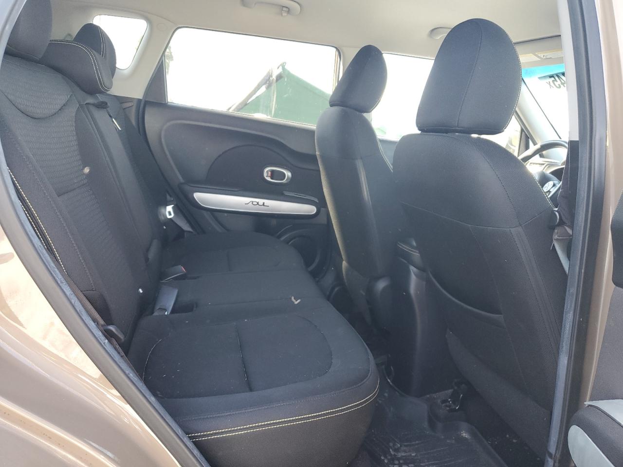 2015 Kia Soul - Image 11