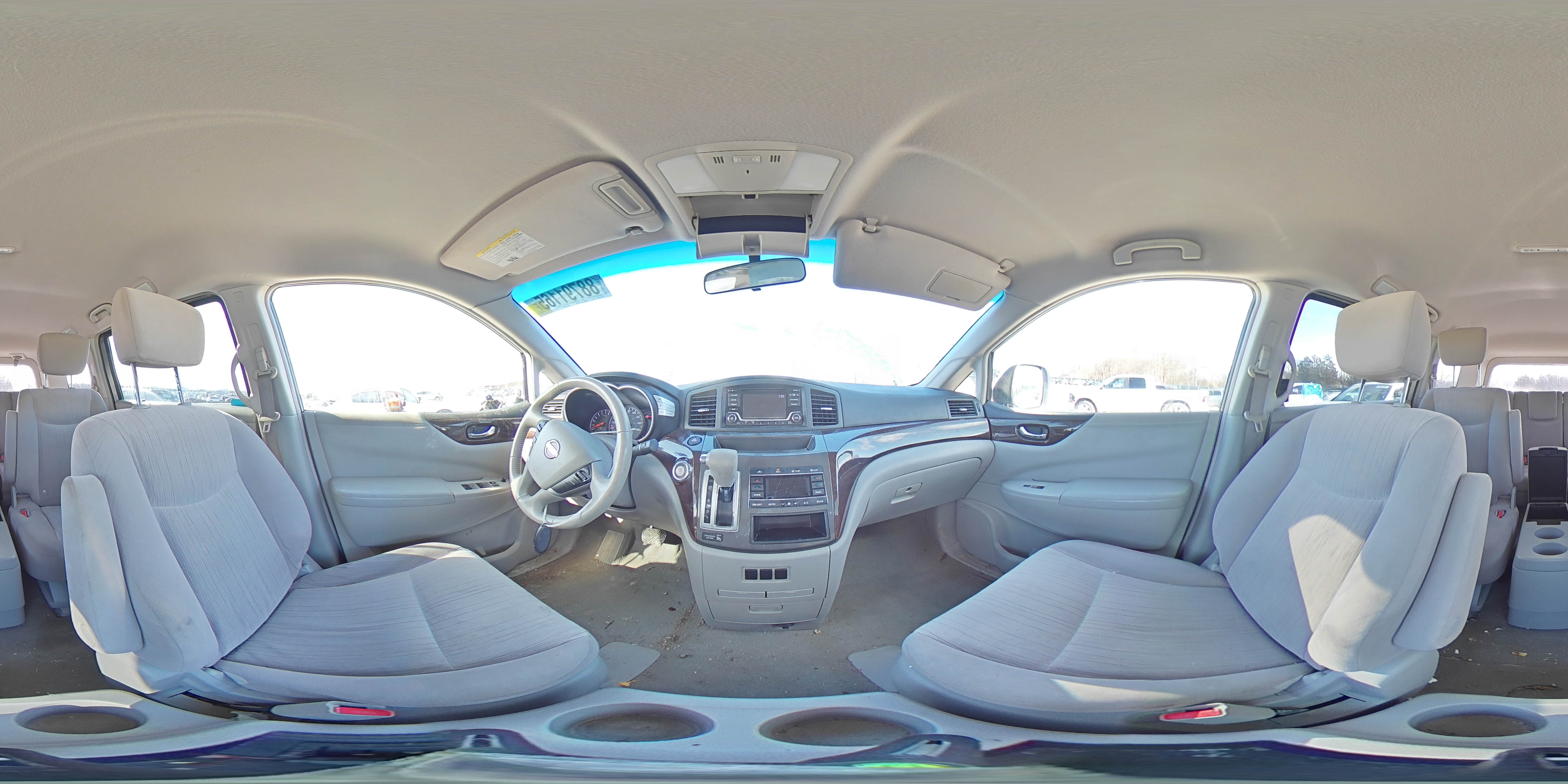 2017 Nissan Quest - Image 14