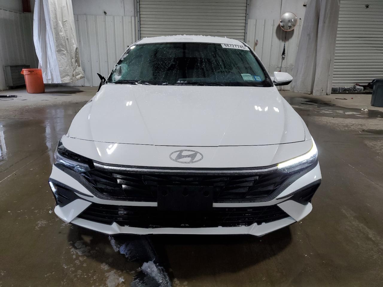 2024 Hyundai Elantra - Image 5