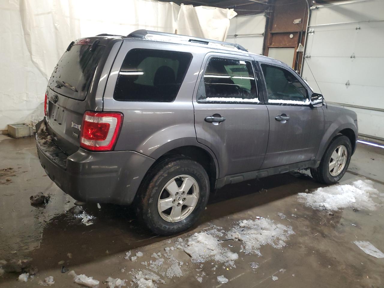 2011 Ford Escape - Image 3