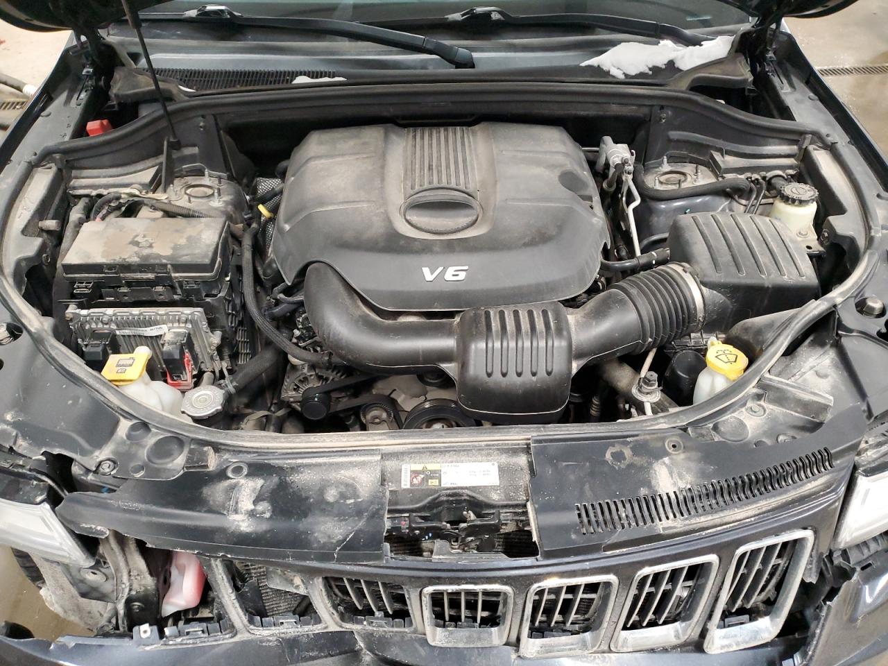 2014 Jeep Grand Cherokee - Image 12