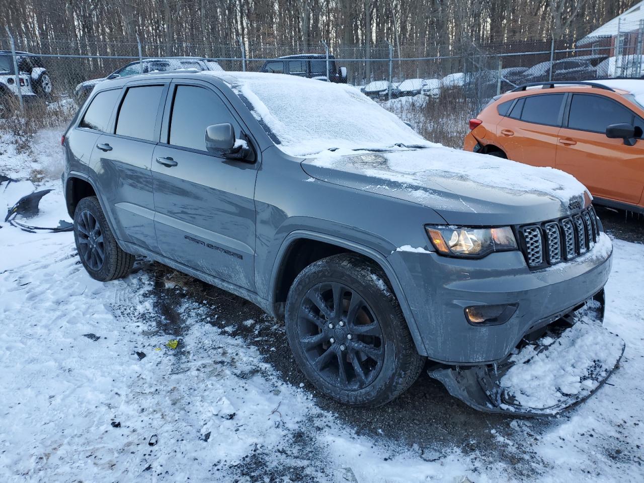 2020 Jeep Grand Cherokee - Image 4