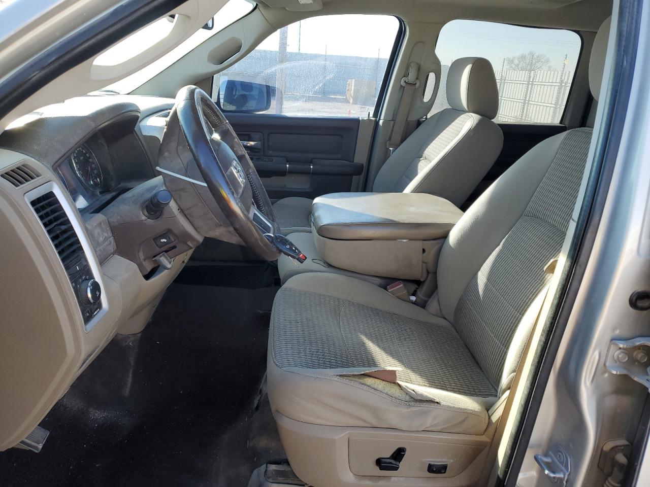 2009 Dodge RAM - Image 7