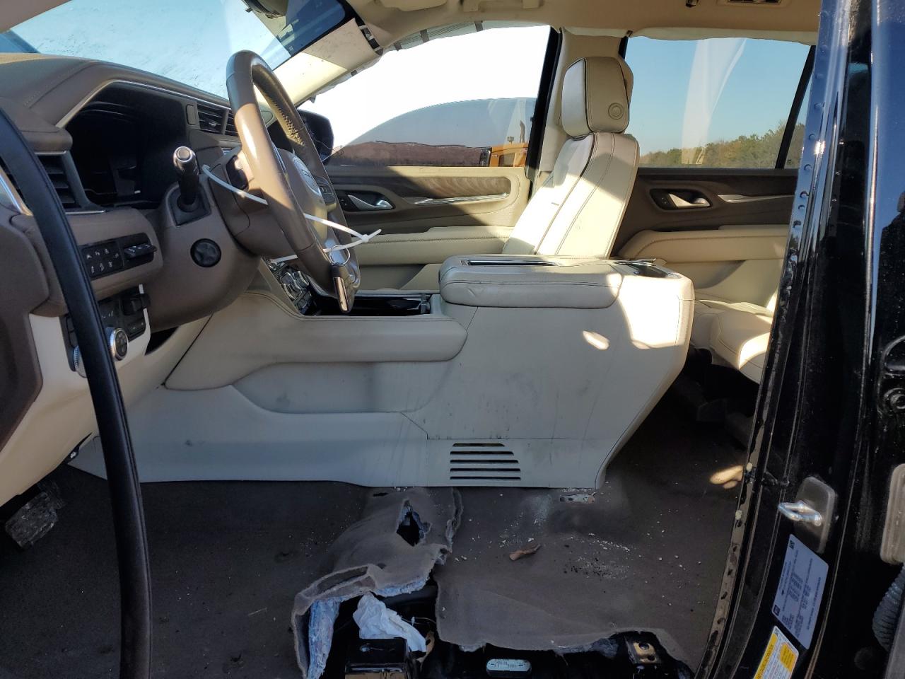 2022 GMC Yukon - Image 7