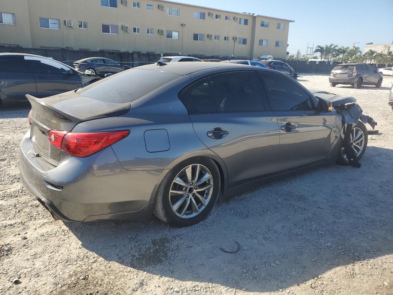 VIN JN1BV7AP7FM334724 2015 INFINITI Q50 no.3