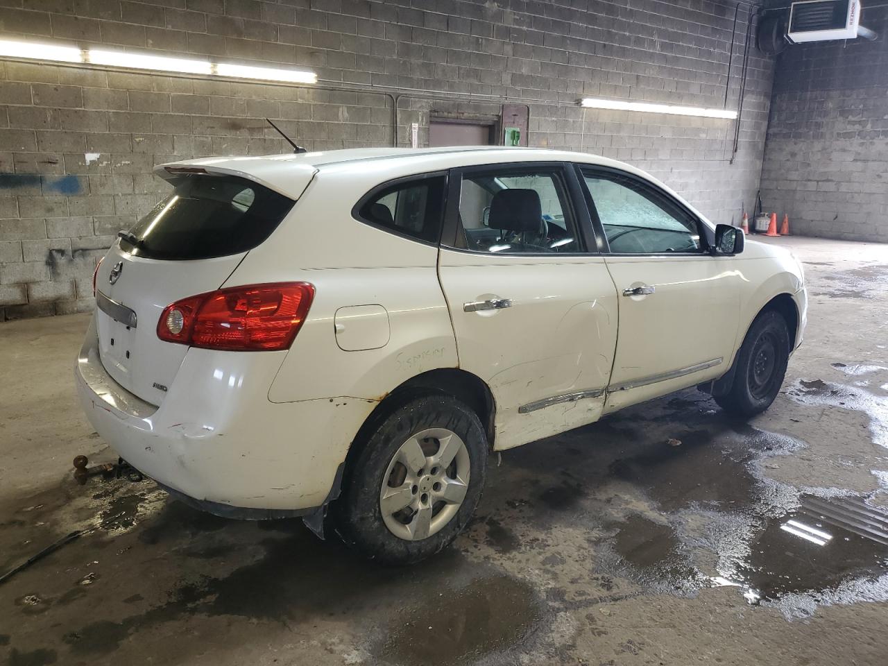 2011 Nissan Rogue - Image 3