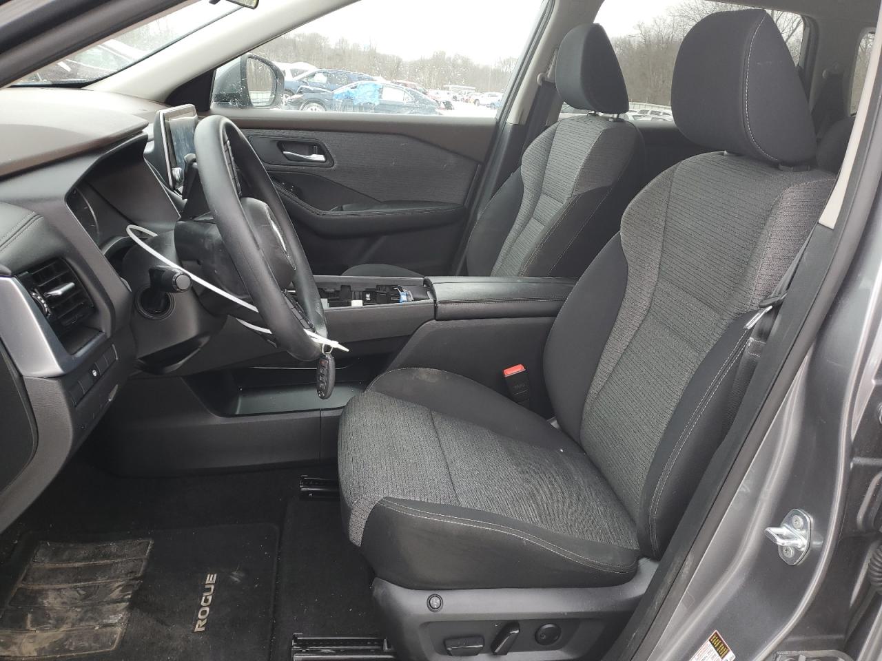 2021 Nissan Rogue - Image 7