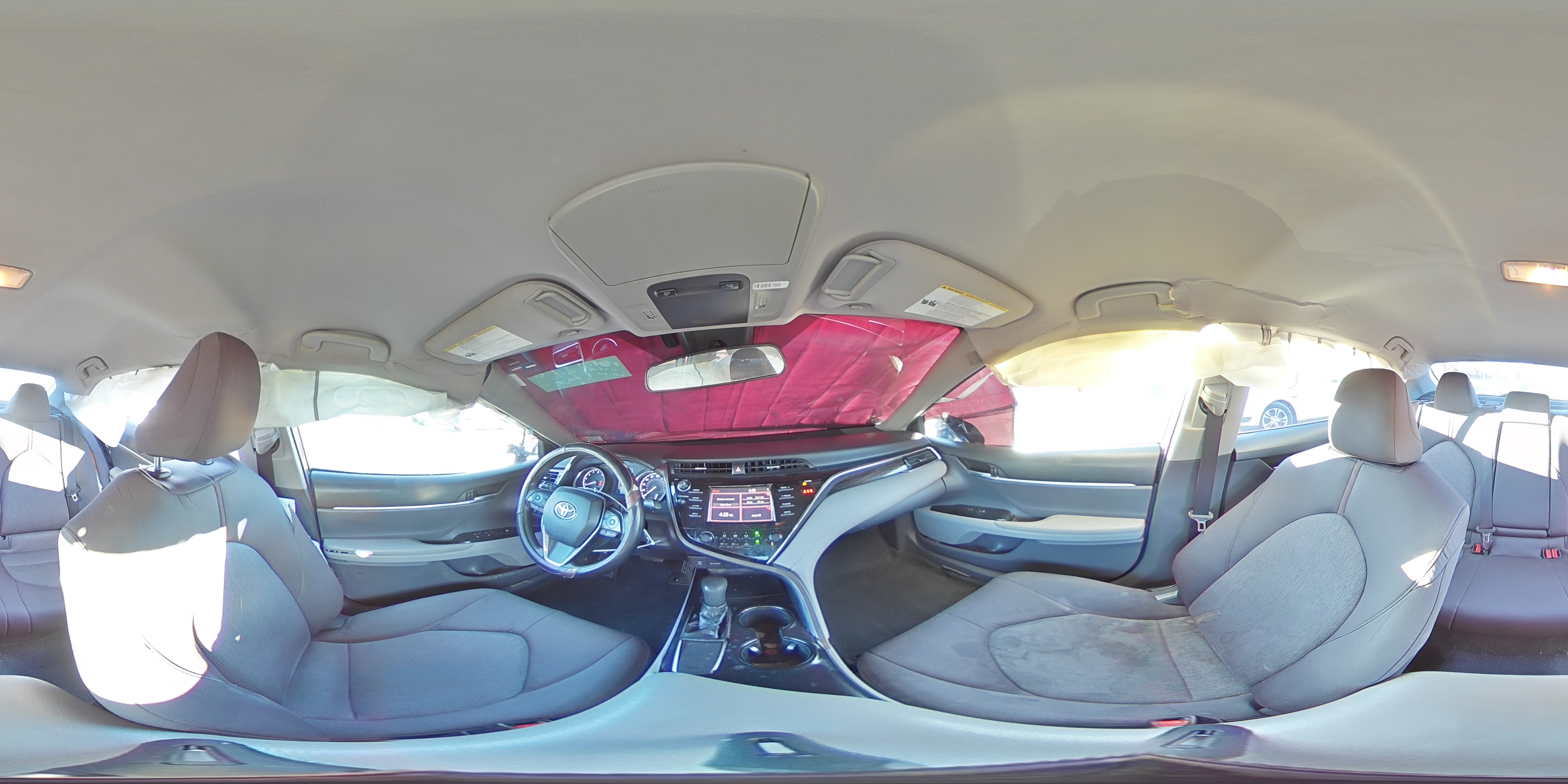 2018 Toyota Camry - Image 13