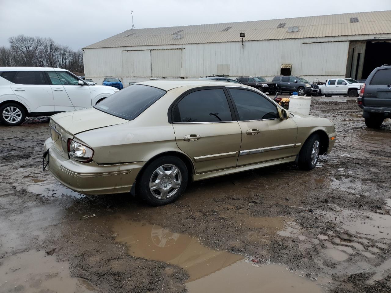 2003 Hyundai Sonata - Image 3