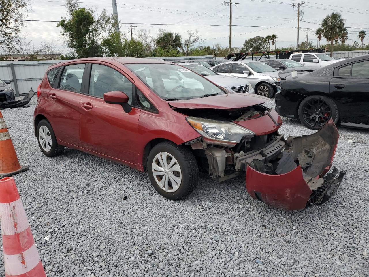 VIN 3N1CE2CP4KL359346 2019 NISSAN VERSA no.4