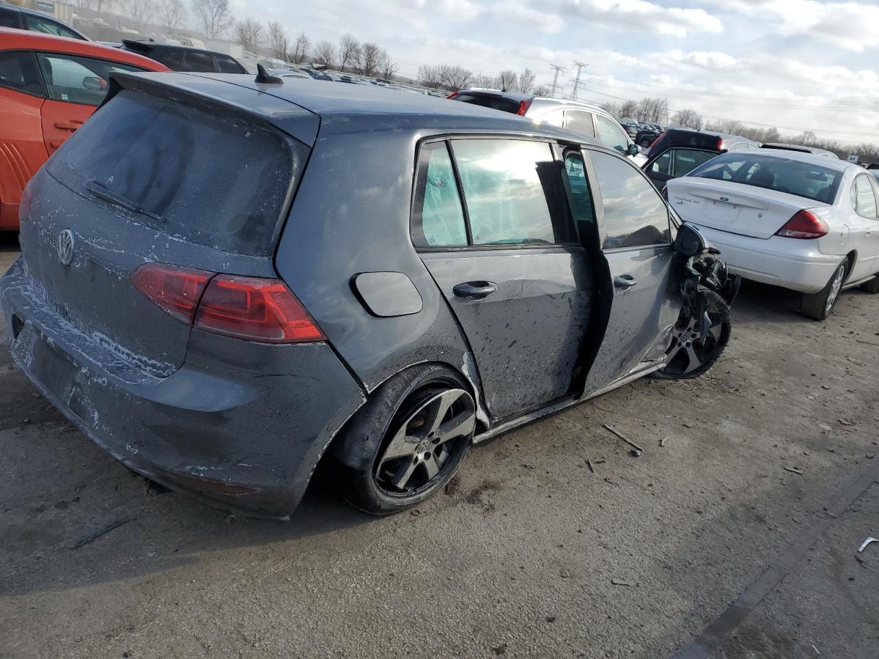 2017 Volkswagen GTI - Image 3