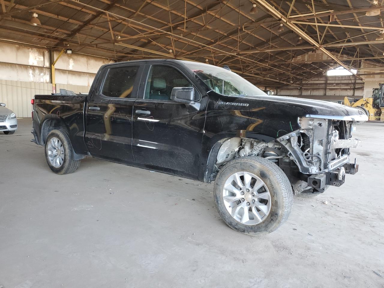 2019 Chevrolet Silverado - Image 4