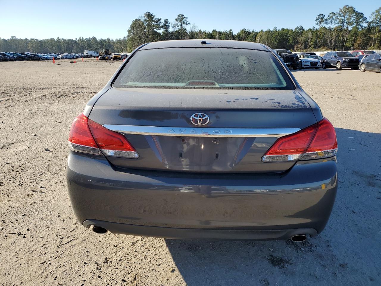 2012 Toyota Avalon - Image 6