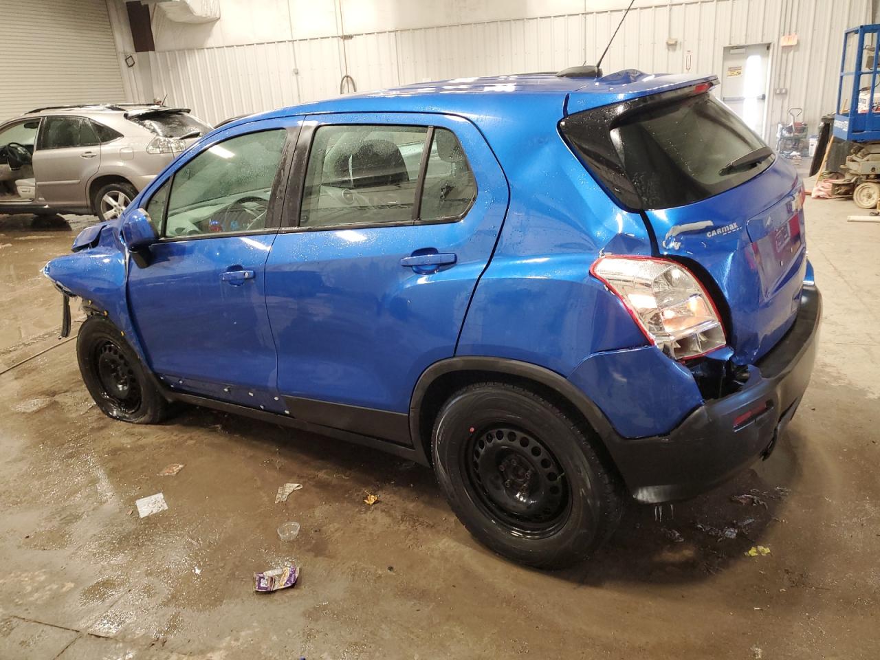 2016 Chevrolet Trax - Image 2