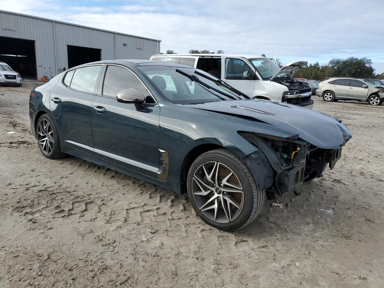 2022 Kia Stinger - Image 4
