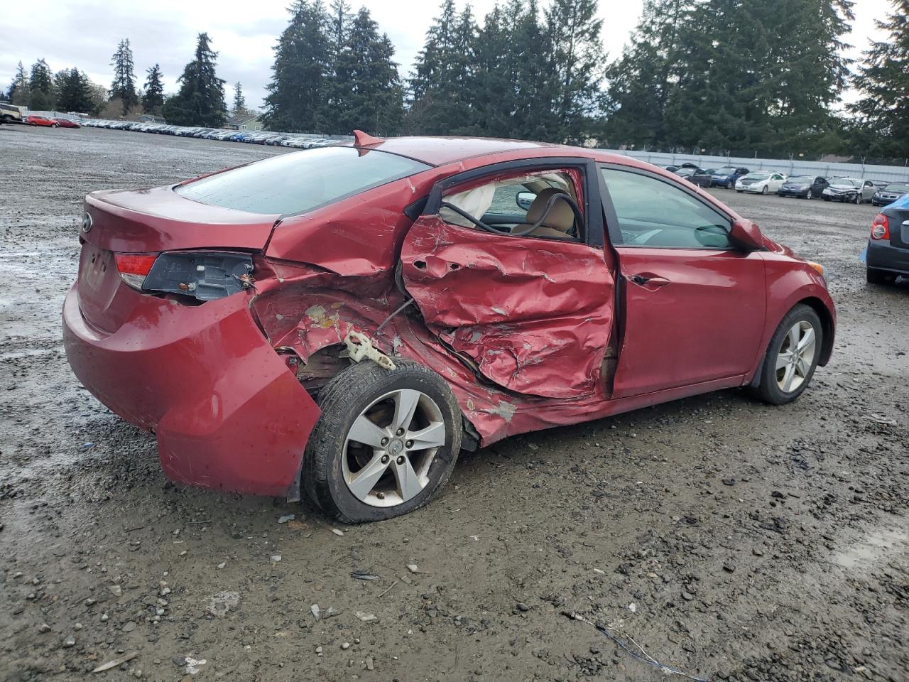 2013 Hyundai Elantra - Image 3