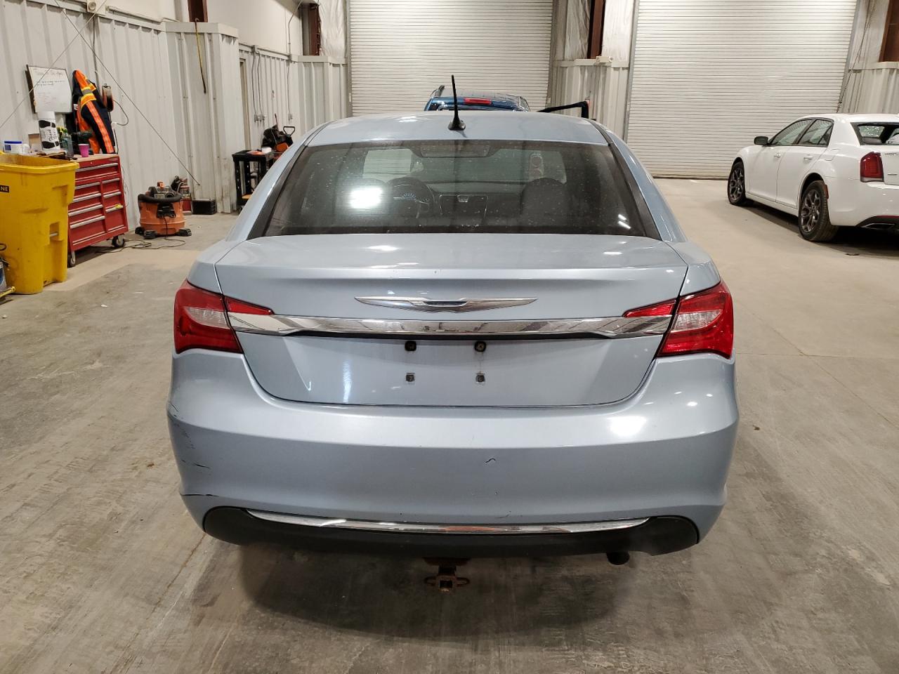 2012 Chrysler 200 - Image 6