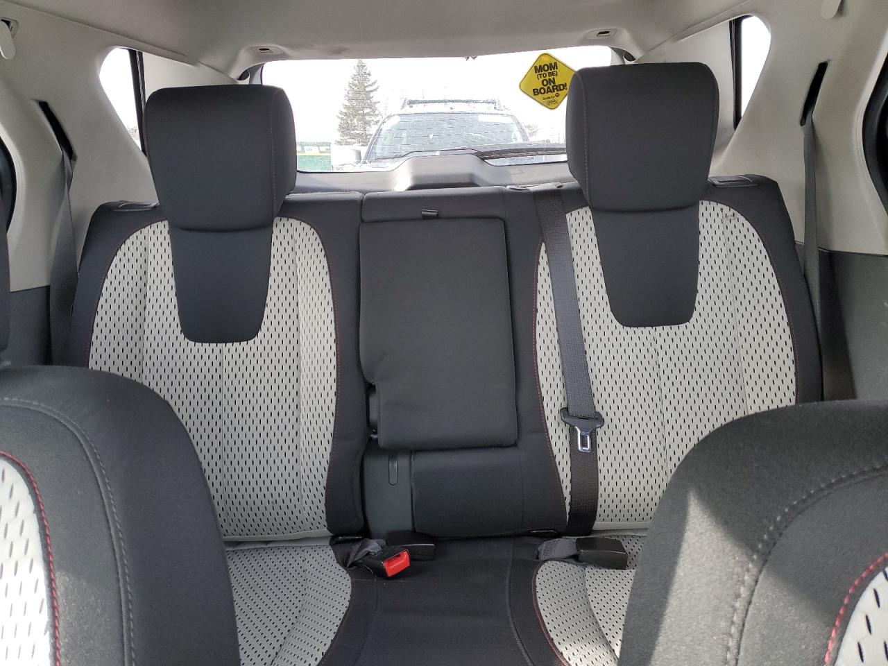 2014 Chevrolet Equinox - Image 10