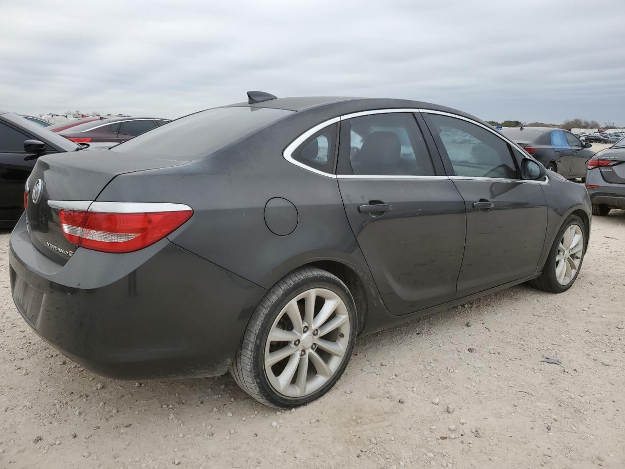 VIN 1G4PR5SK4G4117594 2016 BUICK VERANO no.3