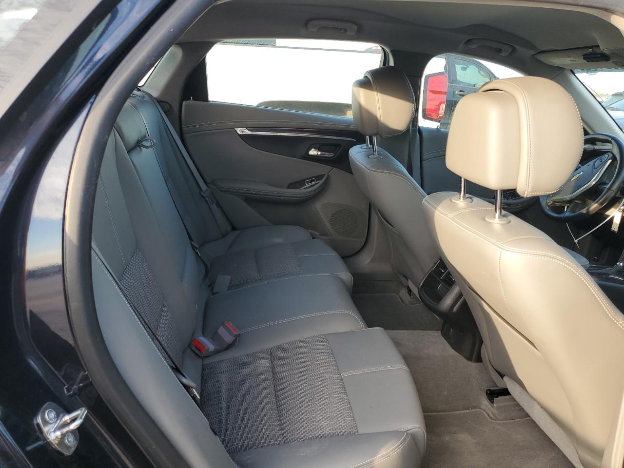 2014 Chevrolet Impala - Image 10