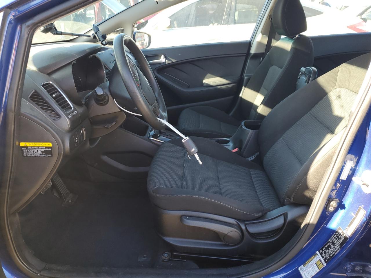 2017 Kia Forte - Image 7