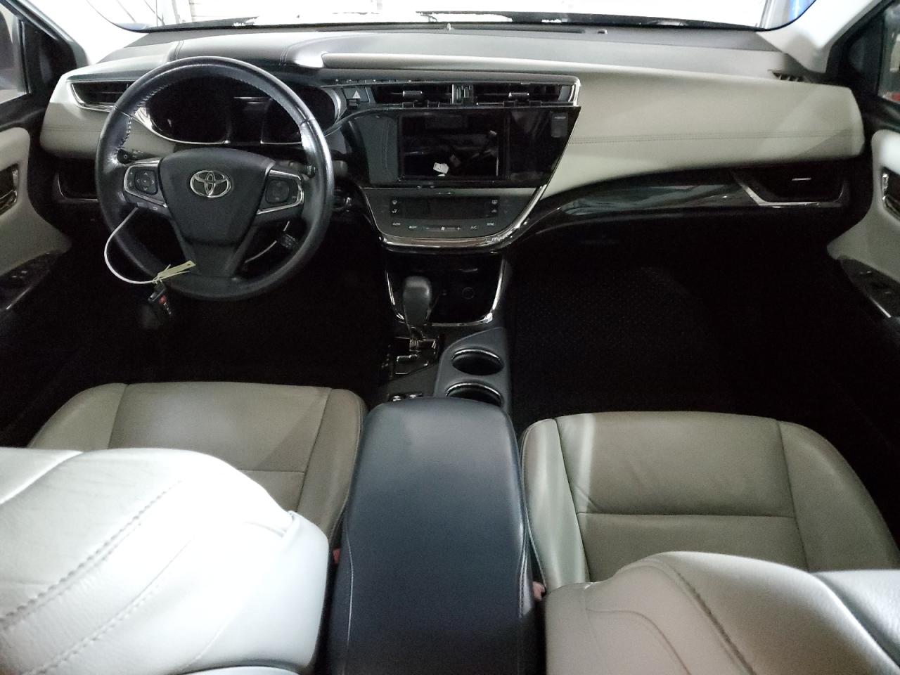 2013 Toyota Avalon - Image 8