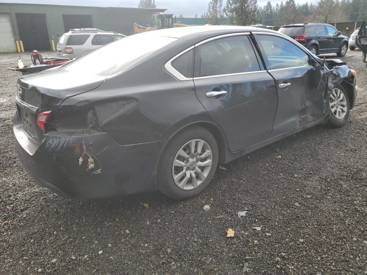 VIN 1N4AL3AP8HC221905 2017 NISSAN ALTIMA no.3