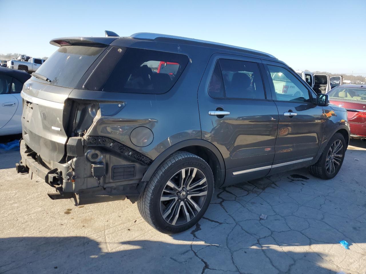 2017 Ford Explorer - Image 3