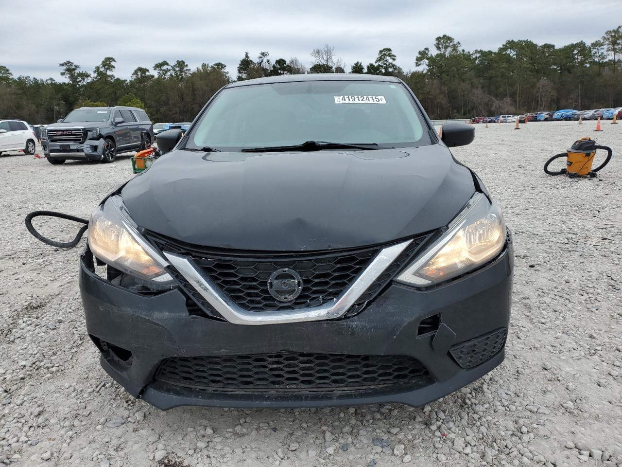 2017 Nissan Sentra - Image 5