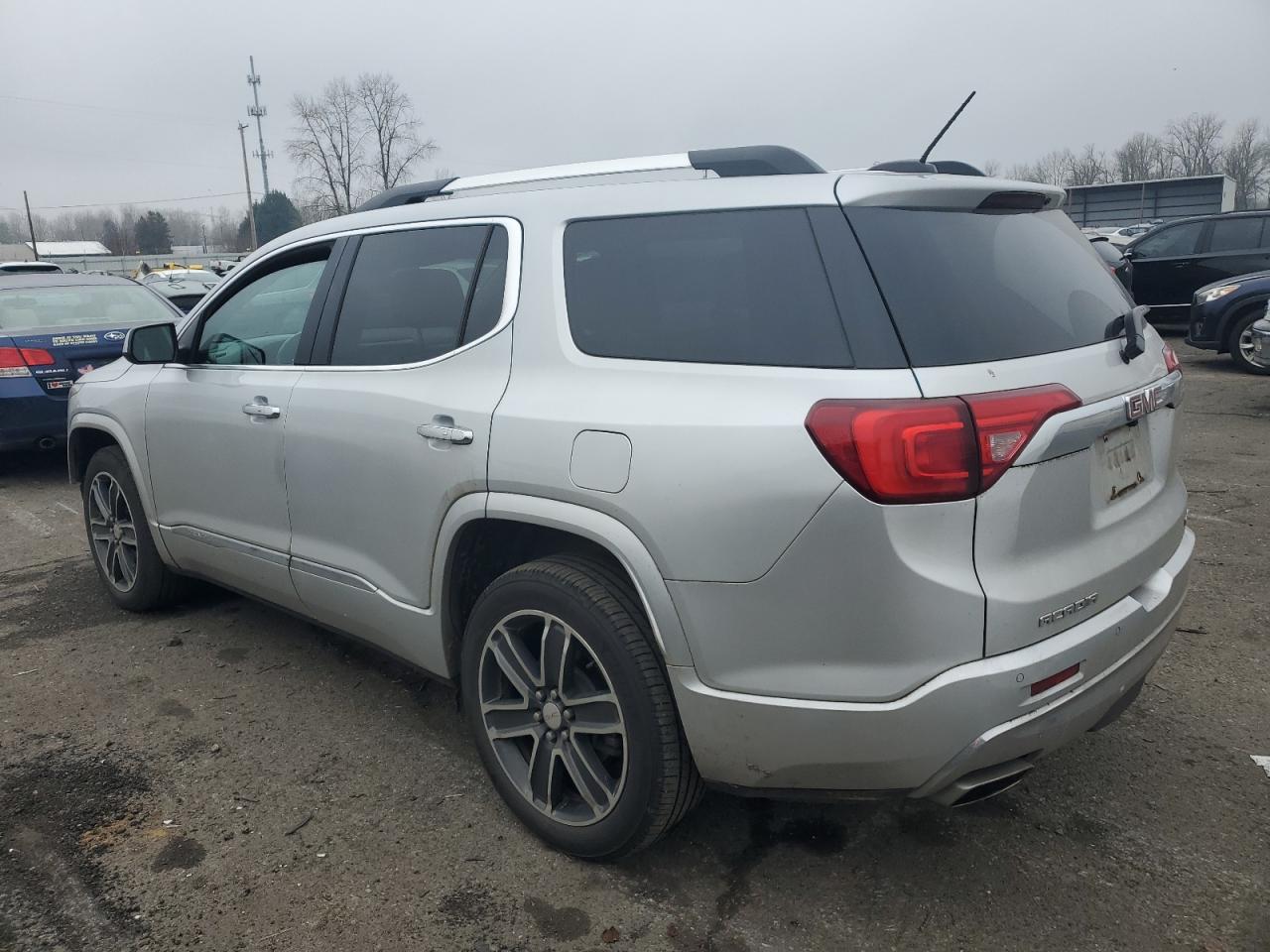 2018 GMC Acadia - Image 2