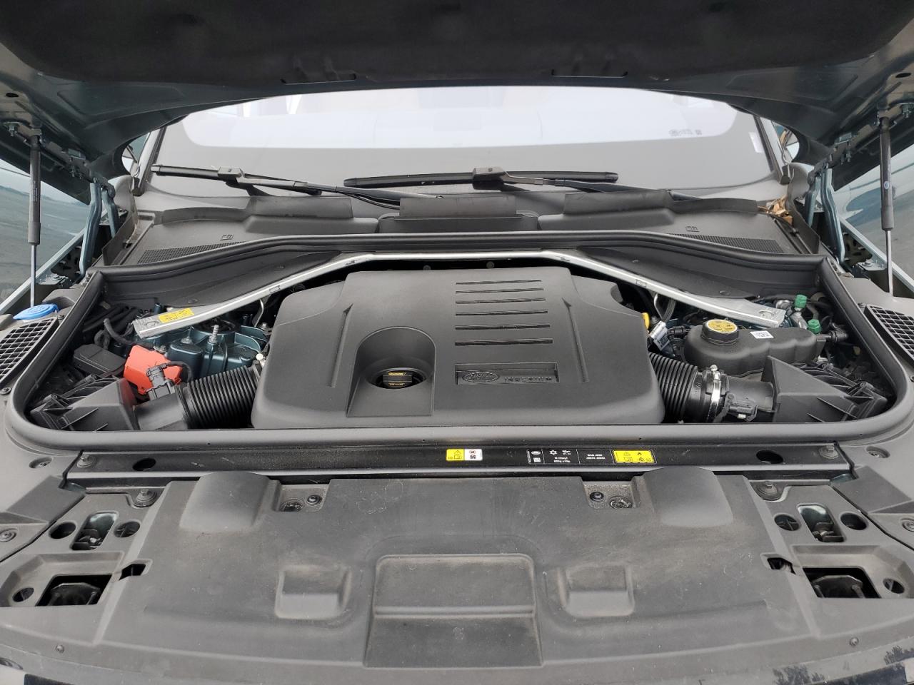 2023 Land Rover Range Rover - Image 12
