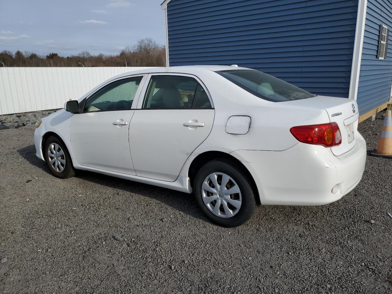 2010 Toyota Corolla - Image 2