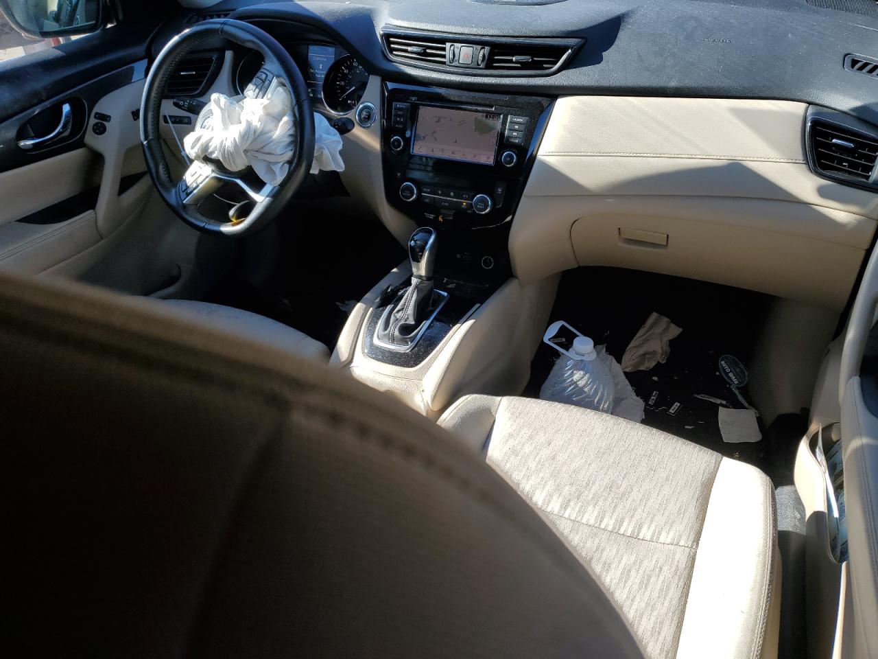 2018 Nissan Rogue - Image 8