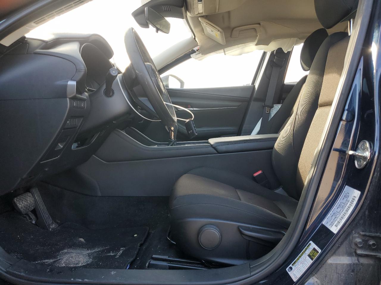 2022 Mazda 3 - Image 7