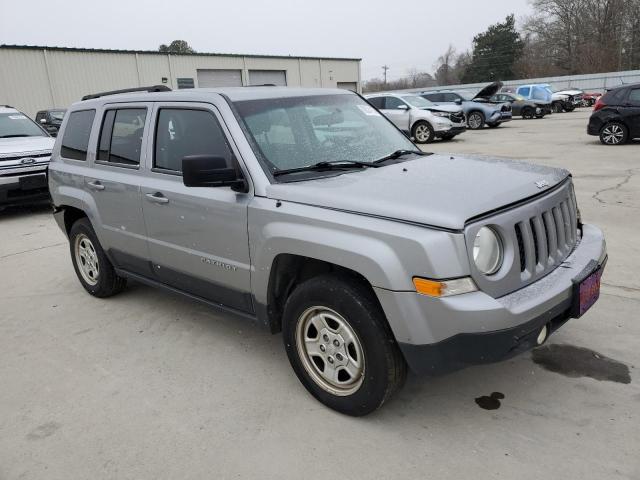 Паркетники JEEP PATRIOT 2015 Сірий