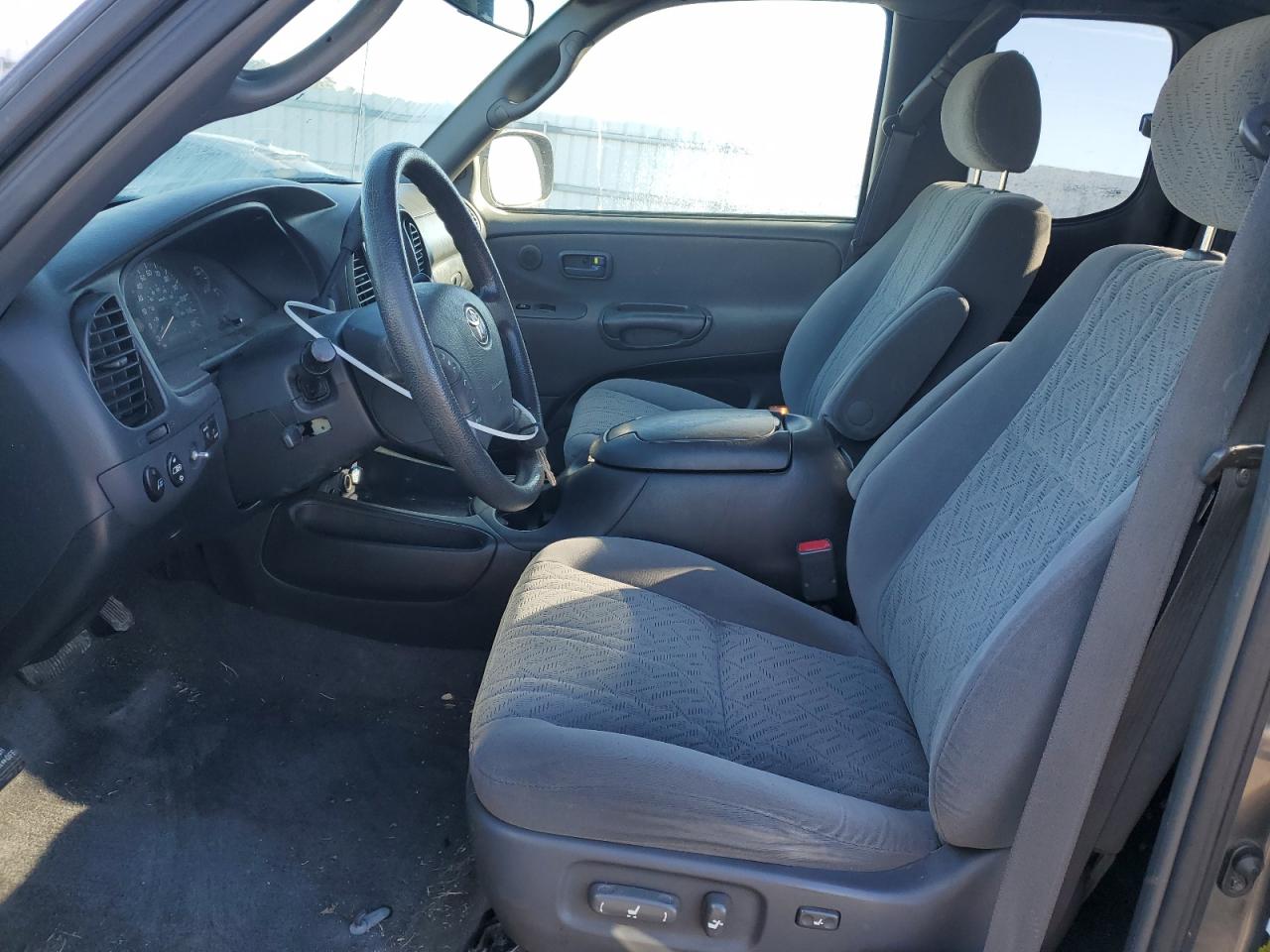 2005 Toyota Tundra - Image 7