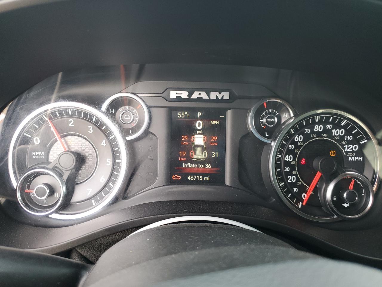 2019 RAM 1500 - Image 9