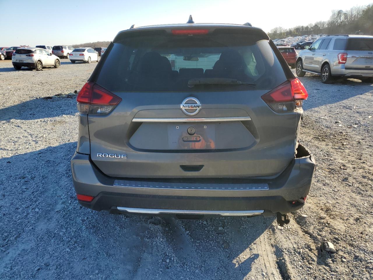 2017 Nissan Rogue - Image 6