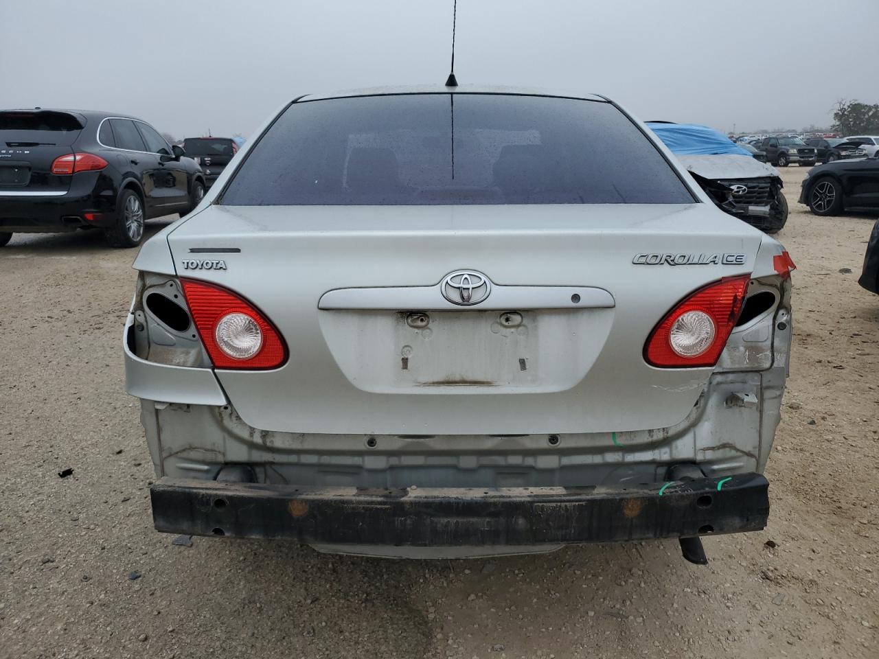 2004 Toyota Corolla - Image 6