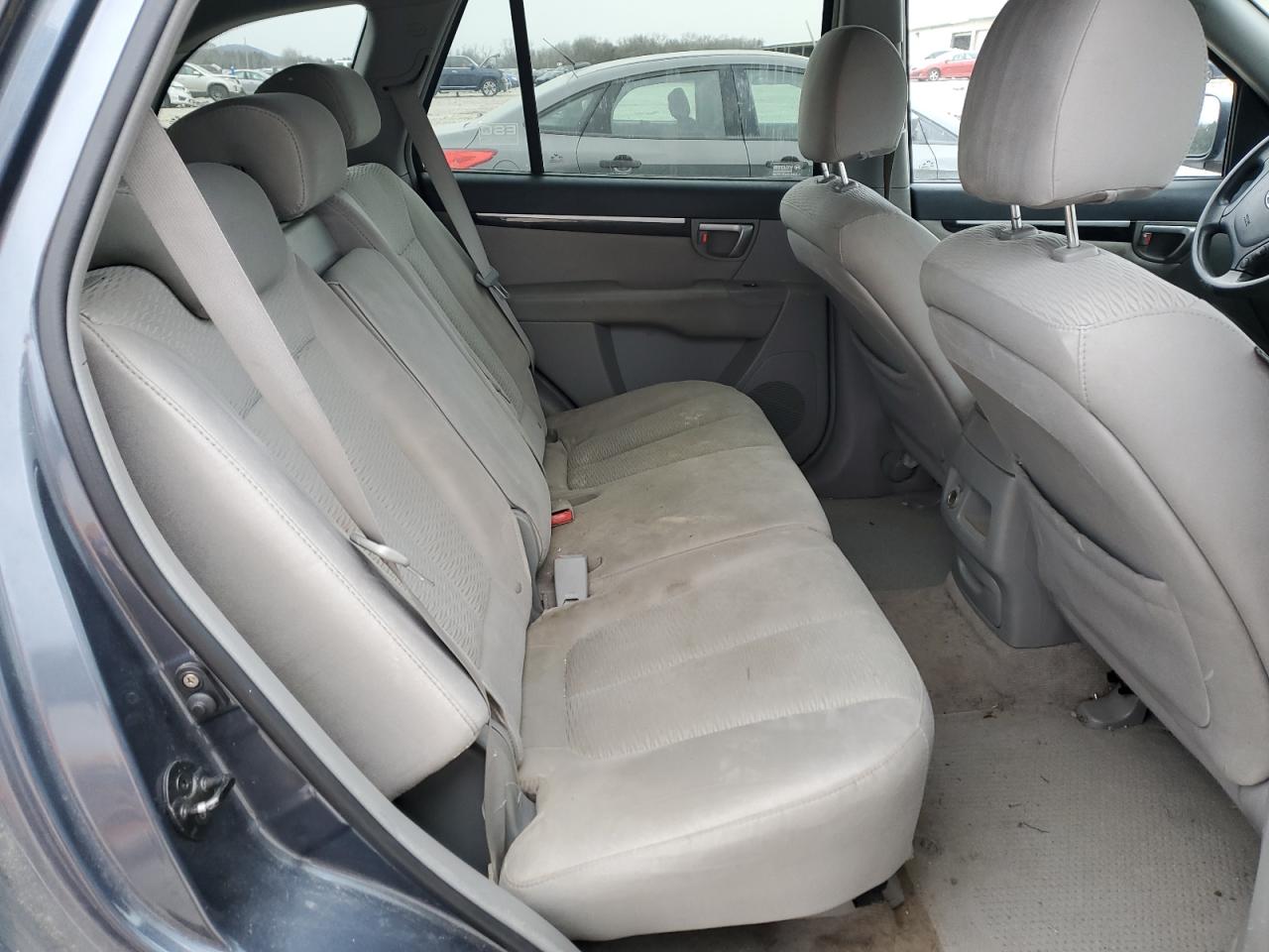 2008 Hyundai Santa Fe - Image 11