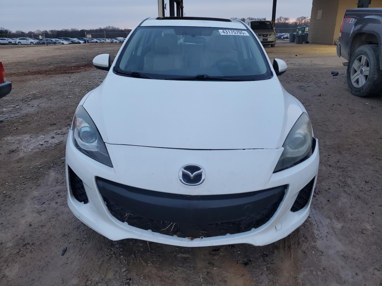 2012 Mazda 3 - Image 5