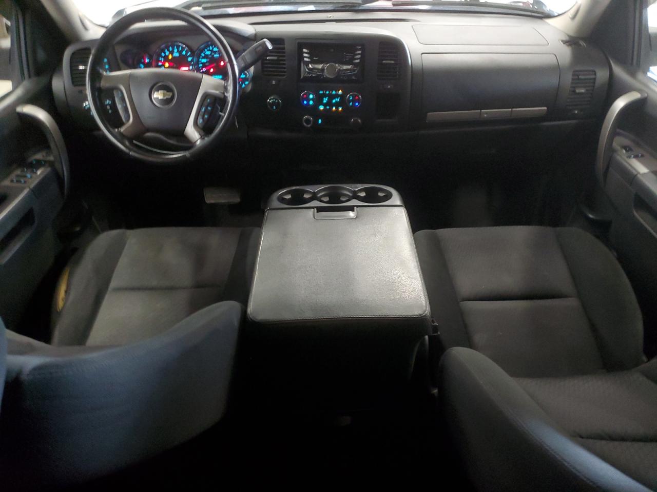 2013 Chevrolet Silverado - Image 8