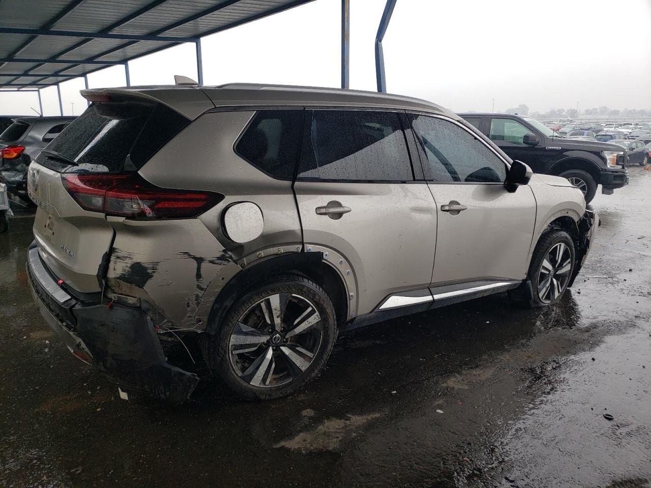 2021 Nissan Rogue - Image 3