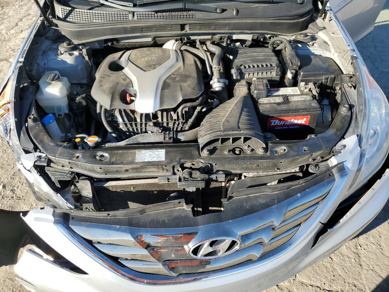 2012 Hyundai Sonata - Image 11