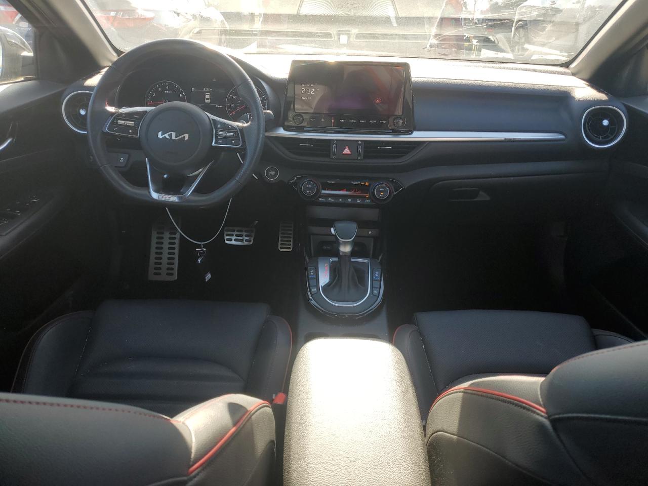2023 Kia Forte - Image 8