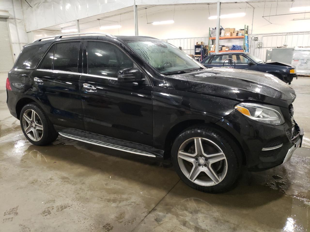 2016 Mercedes-Benz GLE - Image 4