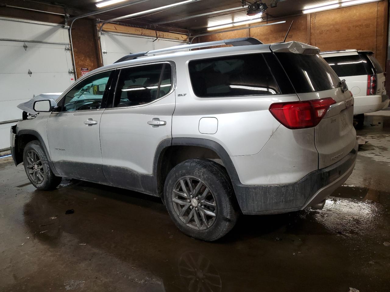 2019 GMC Acadia - Image 2