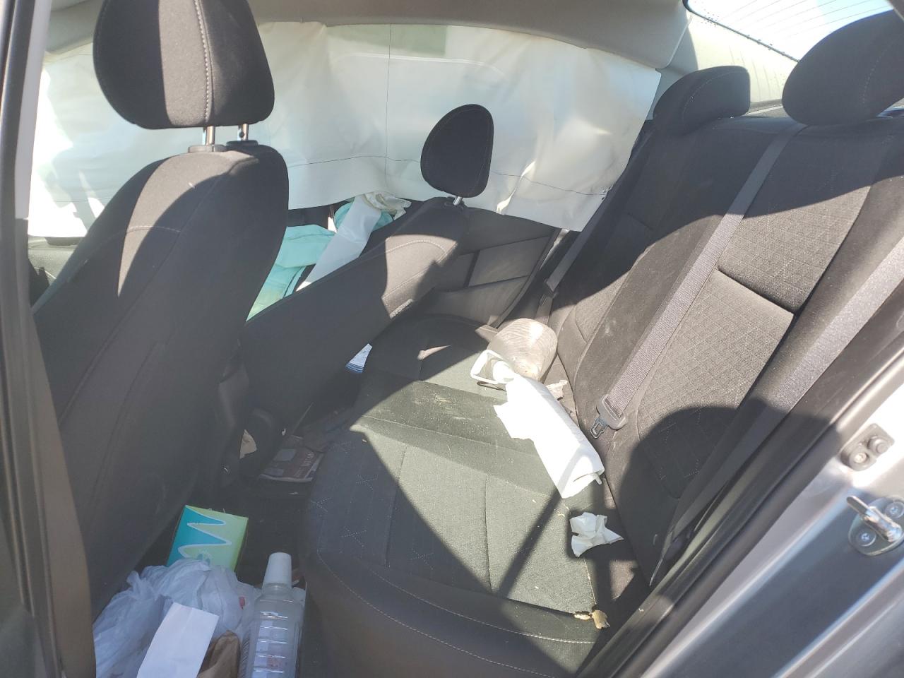 2023 Kia Rio - Image 10