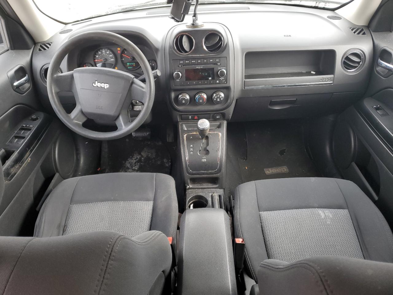 2010 Jeep Liberty (Patriot) - Image 8